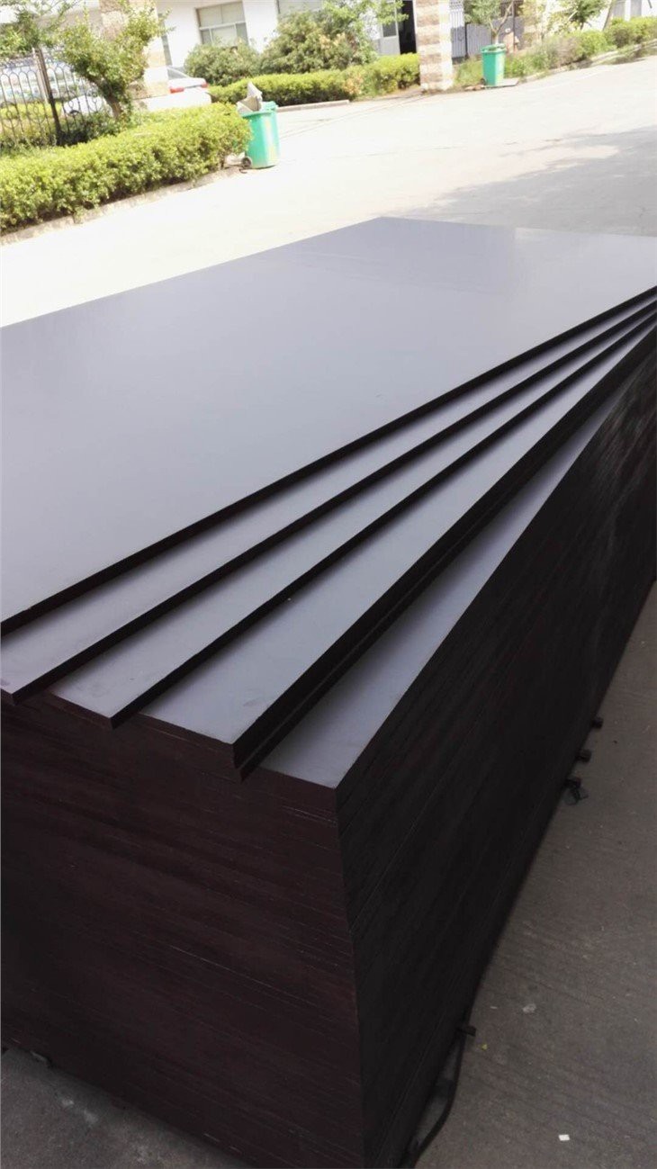 Brown film faced plywood