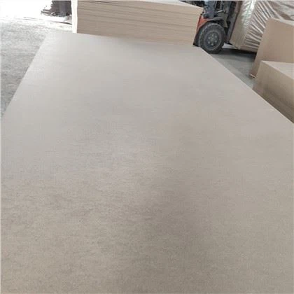 680 gostota navadnega MDF razreda E1
