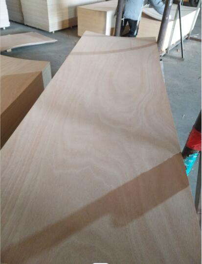 Naravna okoume furnir plywood vrata koža